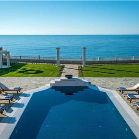 8 bedroom luxury villa with pool near Koutsounari, sleeps 16